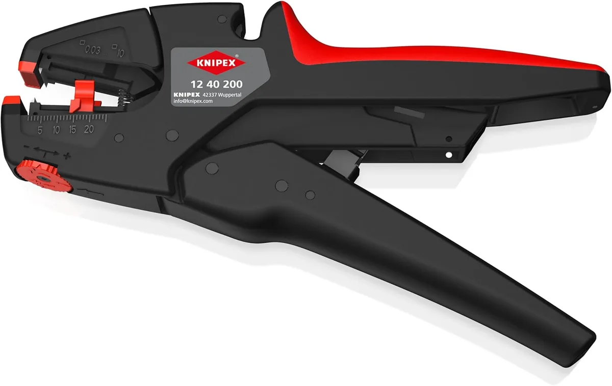 Knipex клешта-стриппер во црвено