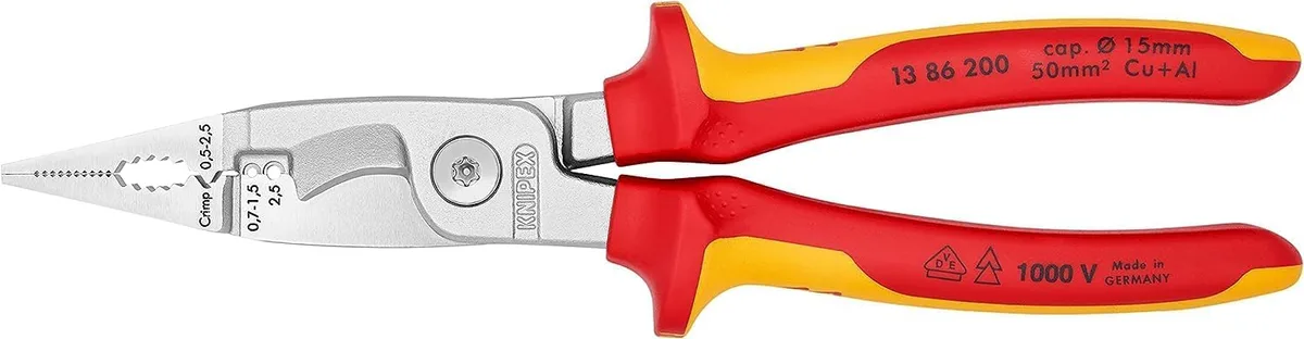Knipex Multi клешта во црвено